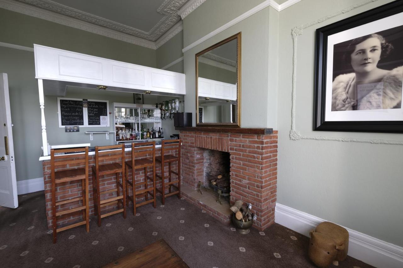 Heathcliff House B&B Exclusively For Adults Free Large Carpark Torquay Extérieur photo