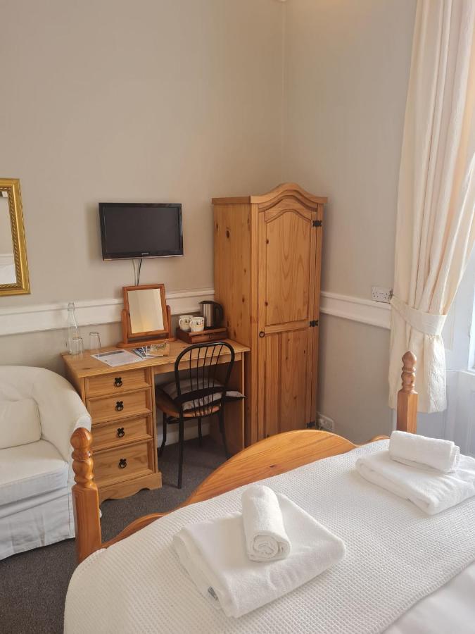 Heathcliff House B&B Exclusively For Adults Free Large Carpark Torquay Extérieur photo
