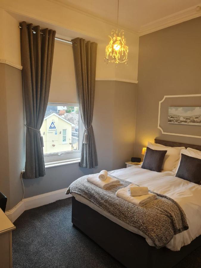 Heathcliff House B&B Exclusively For Adults Free Large Carpark Torquay Extérieur photo